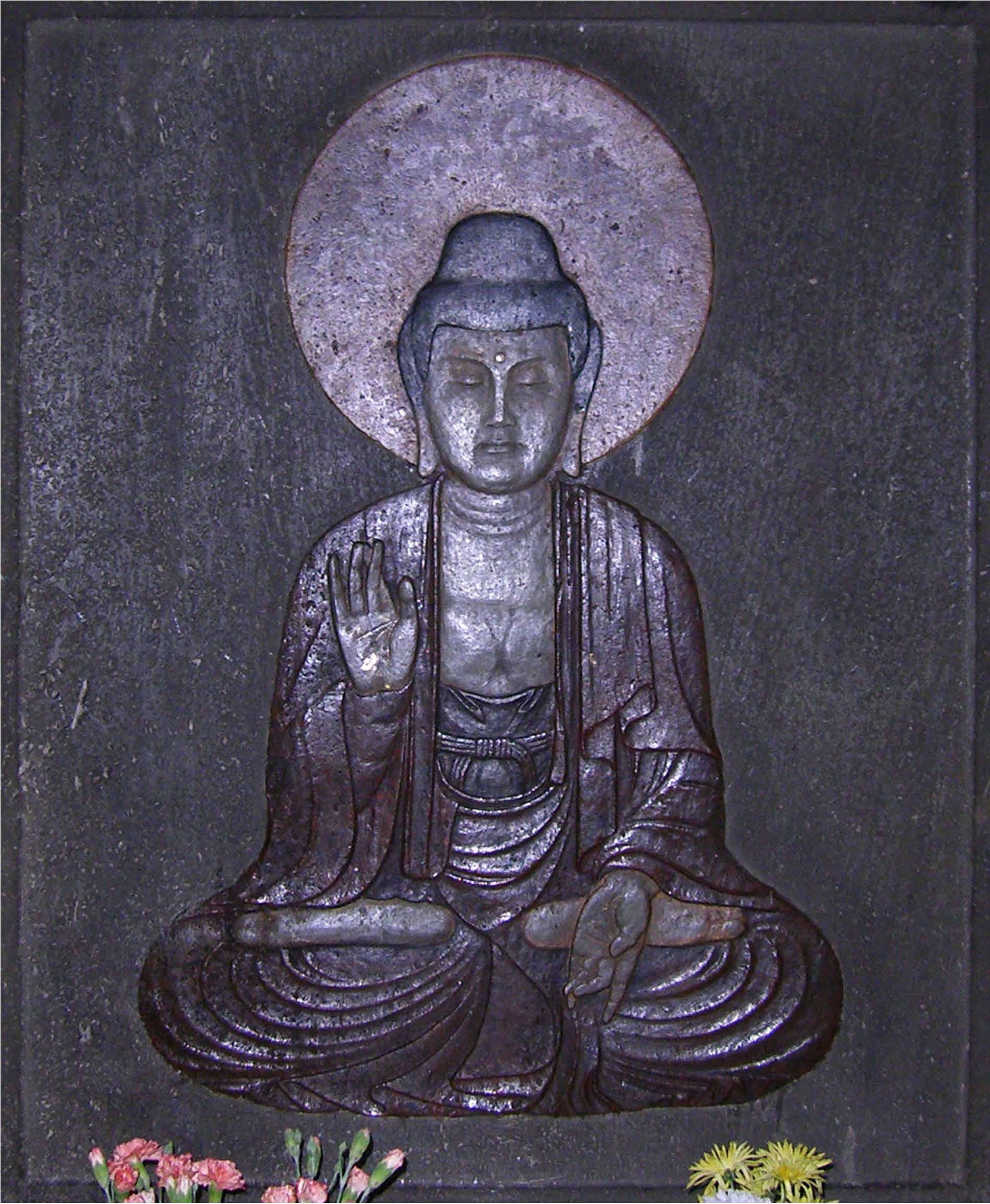 Buddha im Tempel (Das Buddhistische Haus)